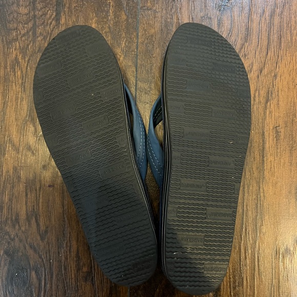 Rainbow sandals - Picture 2 of 4